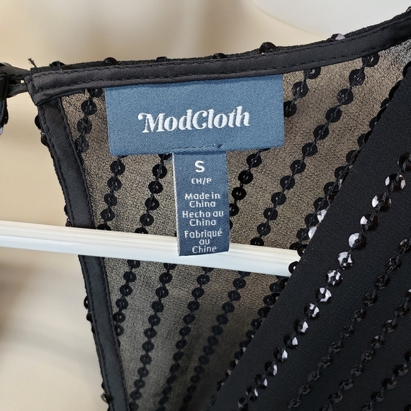 MODCLOTH TWINKLE LIKE STARLIGHT BLACK SEQUIN WIDE LEG JUMPSUIT size small